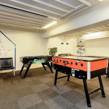 Apartament 6 Person On A In *