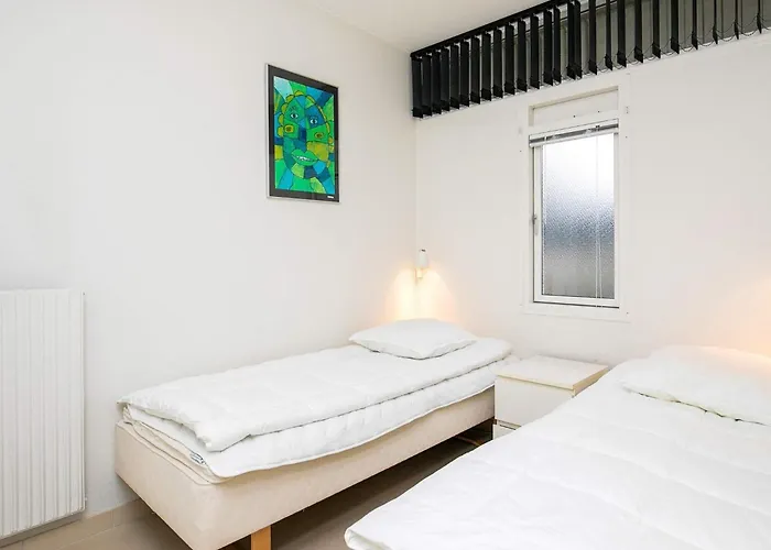 6 Person On A In 福堡